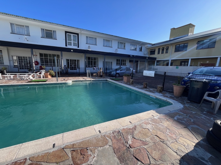 To Let 1 Bedroom Property for Rent in Plumstead Western Cape